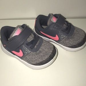 baby girl tennis shoes size 4